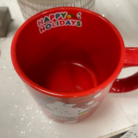 Christmas Hello Kitty Red Happy Holidays Stocking & Wreath Coffee Mug NWT - Picture 5 of 5